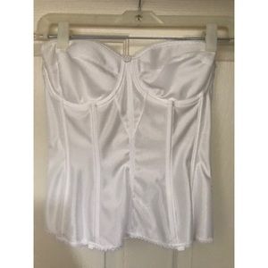 32D white boned bustier.